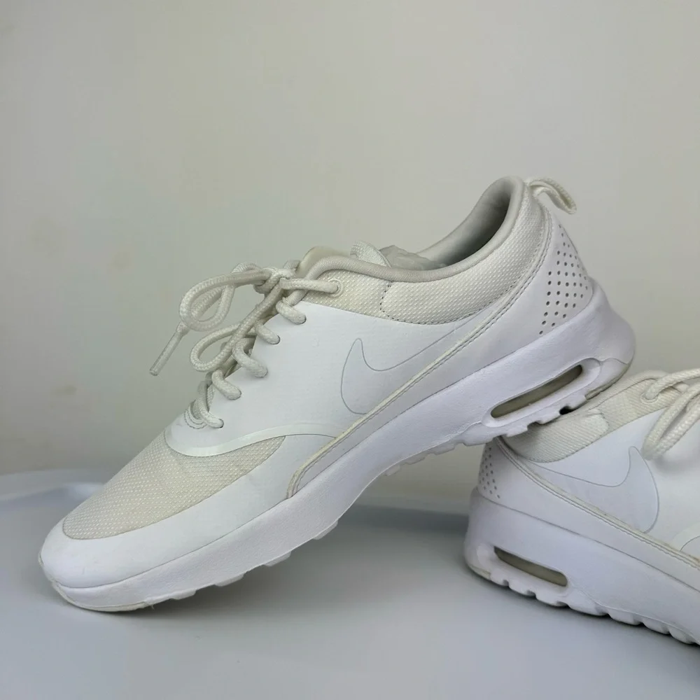 Nike Air Max Thea White Athletic Shoes Sneakers Sz 8